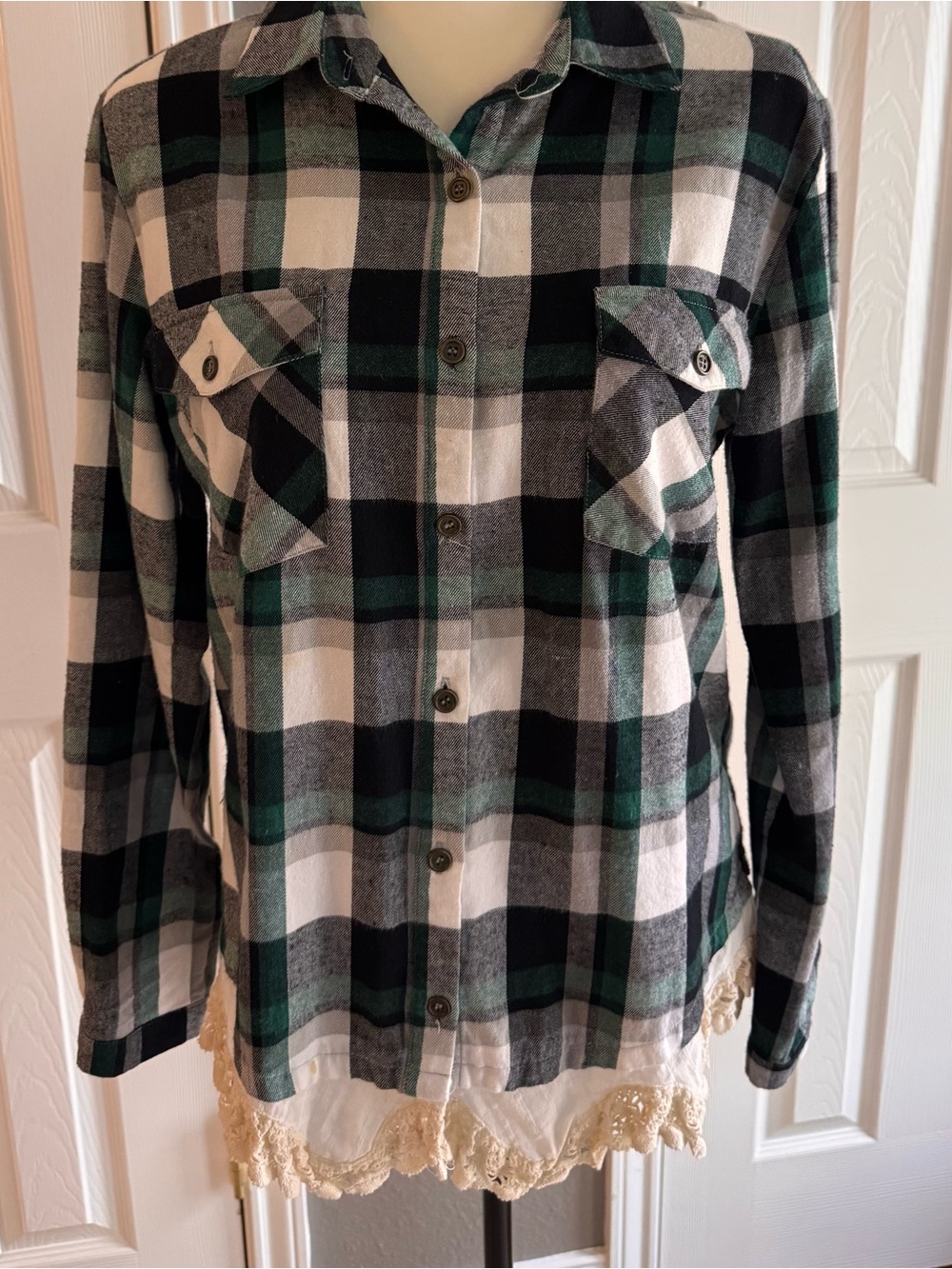 JODIFL Green, Black & White Plaid Flannel Button-Front Shirt Jacket